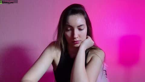 Tina online show from November 2025 01:34:01 PM