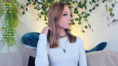 Snapshot of little__caprice chatting on June 2026 08:18:01 AM Bella online show from June 2026 08:18:01 AM