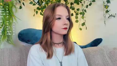 Snapshot of little__caprice chatting on June 2026 08:01:01 AM Bella online show from June 2026 08:01:01 AM