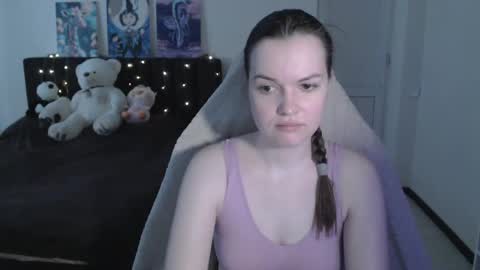 little__flowers online show from April 2026 07:50:02 AM