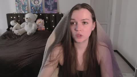 little__flowers online show from April 2026 09:51:02 AM