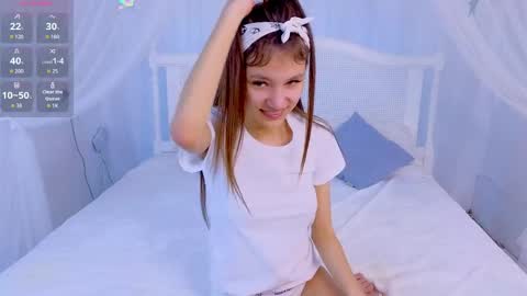 Snapshot of little__lunaa chatting on May 2026 10:55:02 AM online show from May 2026 10:55:02 AM