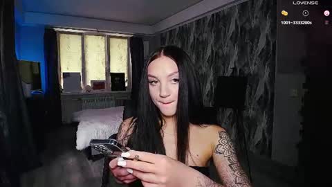 Snapshot of little_birdy chatting on July 2026 11:25:01 AM Birdy online show from July 2026 11:25:01 AM