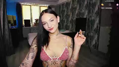 Snapshot of little_birdy chatting on July 2026 11:26:02 AM Birdy online show from July 2026 11:26:02 AM