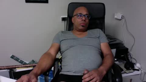 Snapshot of little_buddha chatting on January 2025 08:26:01 PM Pure Black Power online show from January 2025 08:26:01 PM