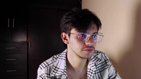 Daniel online show from November 2025 06:02:02 AM