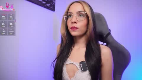 Help me reach 100 likes online show from November 2025 07:16:02 PM