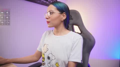 Help me reach 100 likes online show from February 2026 07:10:01 PM