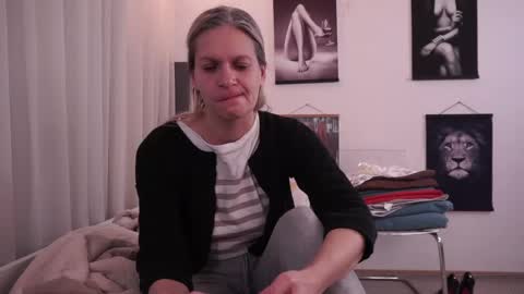 little_heart_andreea online show from February 2025 09:09:01 PM
