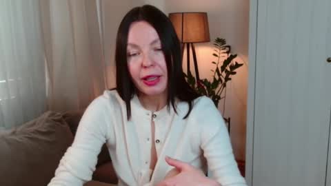 Nicole online show from February 2026 12:31:01 PM