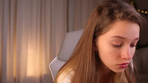 Snapshot of little_poetry chatting on October 2025 03:46:02 PM Kiki online show from October 2025 03:46:02 PM