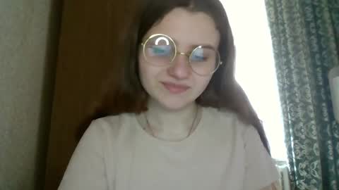 little_shygirl_ online show from March 2025 01:20:01 PM