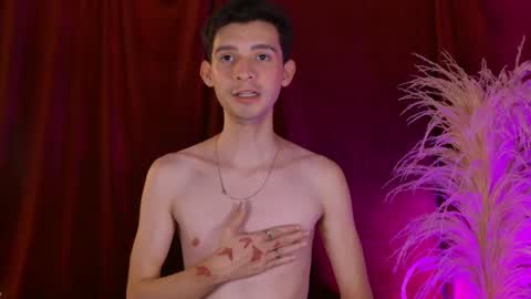 Snapshot of little_twiink chatting on May 2026 12:30:02 AM Juan Ferrer online show from May 2026 12:30:02 AM