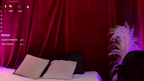 Juan Ferrer online show from June 2026 02:08:01 PM