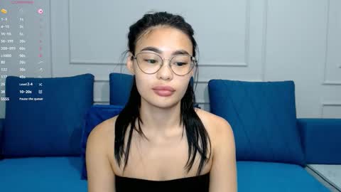 Snapshot of little_v1rgin_angel chatting on October 2025 02:25:02 PM Kwan online show from October 2025 02:25:02 PM