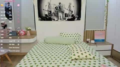 Yena and Gabby online show from March 2026 02:31:02 PM