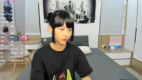 Yena and Gabby online show from April 2026 06:44:02 PM