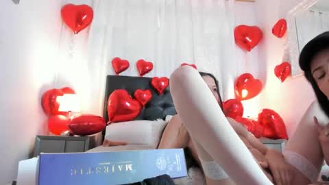 Ari online show from February 2025 10:10:02 PM