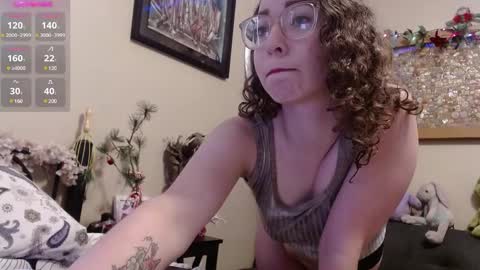 Snapshot of littledeathtrap chatting on December 2024 06:31:02 PM littledeathtrap online show from December 2024 06:31:02 PM