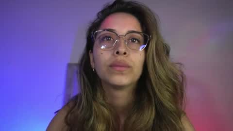 Snapshot of littlee_emma_ chatting on July 2026 12:39:01 AM littlee_emma_ online show from July 2026 12:39:01 AM