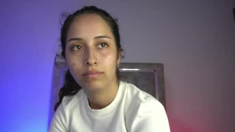 Snapshot of littlee_emma_ chatting on July 2026 11:40:01 PM littlee_emma_ online show from July 2026 11:40:01 PM