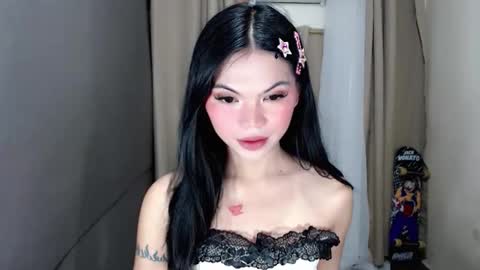 littlelace_ online show from April 2026 11:10:02 PM