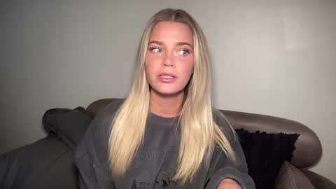 Snapshot of littlemaryjane19 chatting on January 2025 10:27:01 PM Marciabrady online show from January 2025 10:27:01 PM