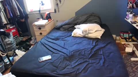 Snapshot of littlemissbuttbutt chatting on September 2025 07:38:01 PM Madam Buttons online show from September 2025 07:38:01 PM