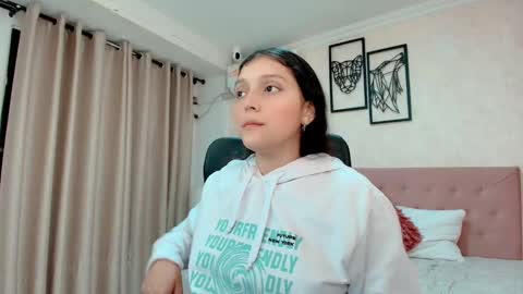 Sarahs Room online show from March 2026 02:15:01 AM