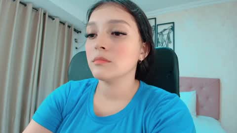 Snapshot of littlemolly_pregnant chatting on July 2026 11:42:02 PM Sarahs Room online show from July 2026 11:42:02 PM