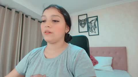Snapshot of littlemolly_pregnant chatting on July 2026 03:11:01 AM Sarahs Room online show from July 2026 03:11:01 AM