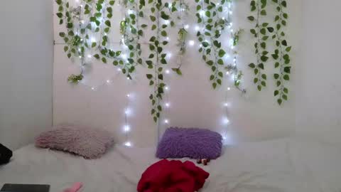 Moon online show from May 2026 01:54:02 AM