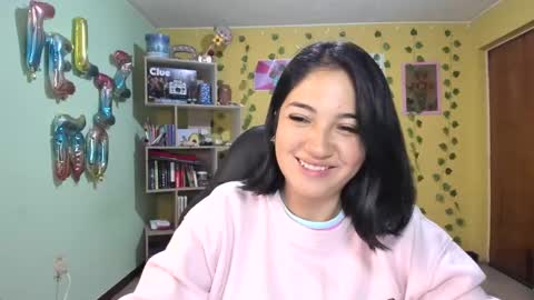 Mia  Wednesday to Sunday 730 am to 1030 am Colombian Hour D online show from December 2024 01:18:01 AM