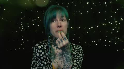 Niki  free tg channel with some photos gifs and info about streams  online show from November 2025 11:20:02 AM