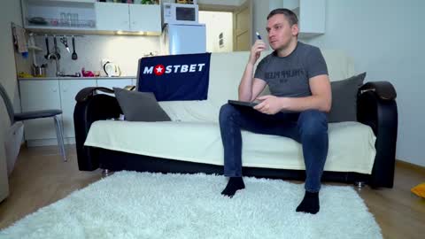 Snapshot of littlesweettifany chatting on December 2024 09:12:01 AM Little Tifany online show from December 2024 09:12:01 AM