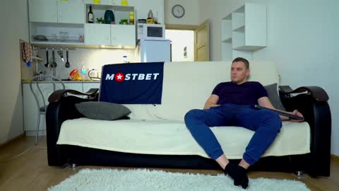 Snapshot of littlesweettifany chatting on January 2025 04:08:01 PM Little Tifany online show from January 2025 04:08:01 PM