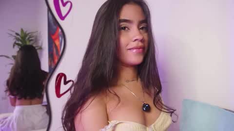 littletammy_ online show from November 2025 03:02:01 PM