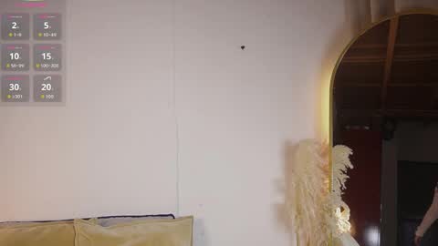 littletammy_ online show from April 2026 03:12:01 PM