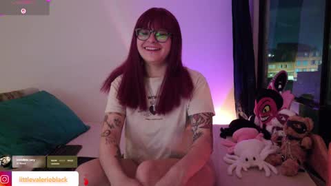 Snapshot of littlevalerie chatting on May 2026 01:25:02 AM Valerie online show from May 2026 01:25:02 AM