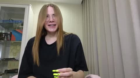 Eliana online show from December 2024 12:45:02 PM