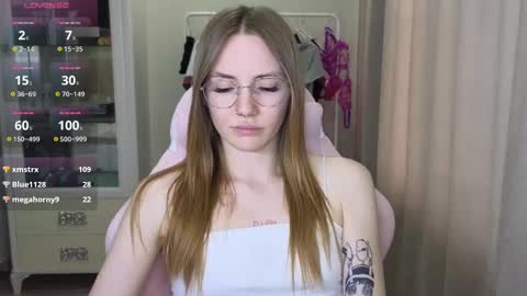 Eliana online show from February 2025 12:32:01 PM