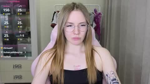 Eliana online show from February 2025 02:13:02 PM