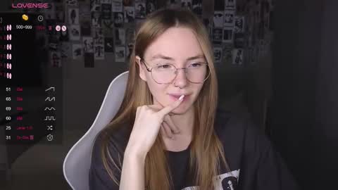 Eliana online show from March 2026 11:03:01 AM