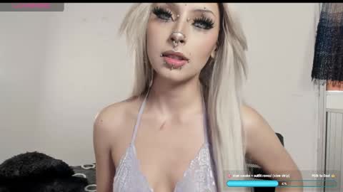 Liu help me to reach 100 thumps up daddy online show from April 2026 06:34:02 PM