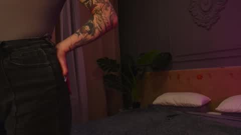 Liv 3 online show from October 2025 04:50:01 PM