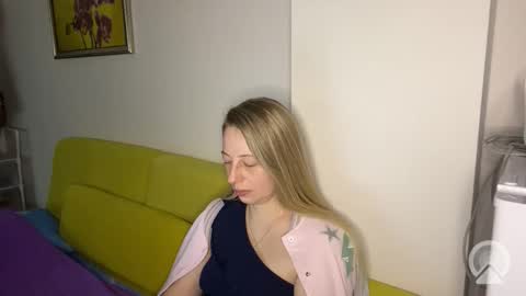Livandria online show from May 2026 09:52:01 PM