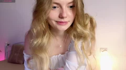 Snapshot of livia_hot chatting on May 2026 11:15:01 AM livia_hot online show from May 2026 11:15:01 AM