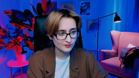 LixeLuna online show from May 2026 07:03:01 AM