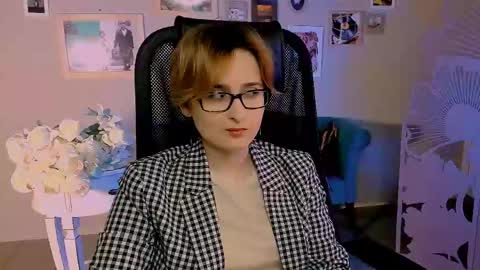 LixeLuna online show from May 2026 06:31:02 AM