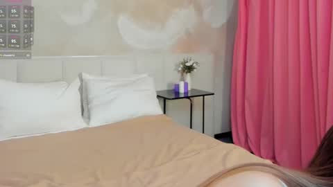 lizaloststar online show from October 2025 01:50:01 AM